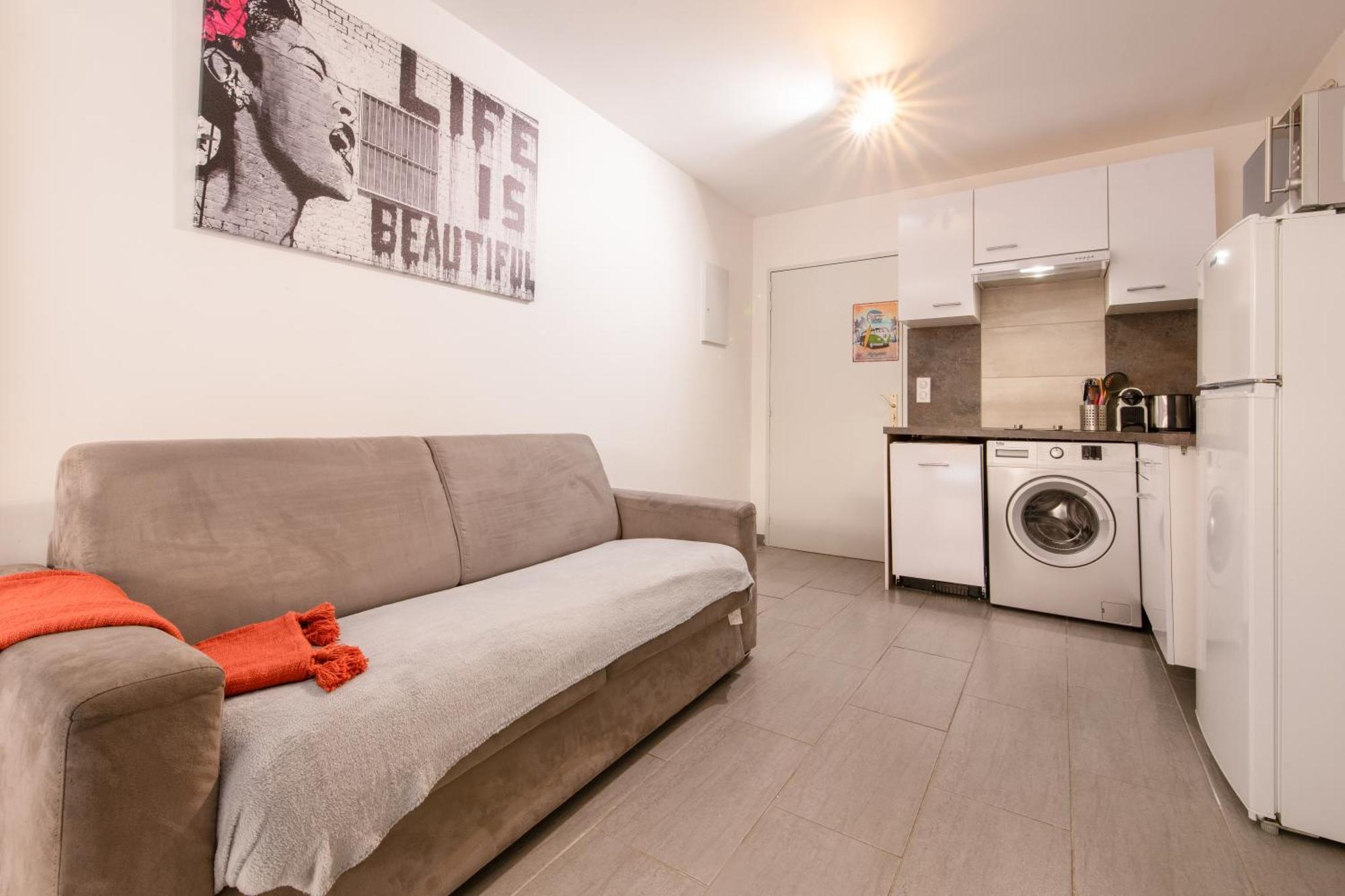 Le Victoria, Centre Ville , Plage Et Parking Gratuit Sainte-Maxime Exterior foto