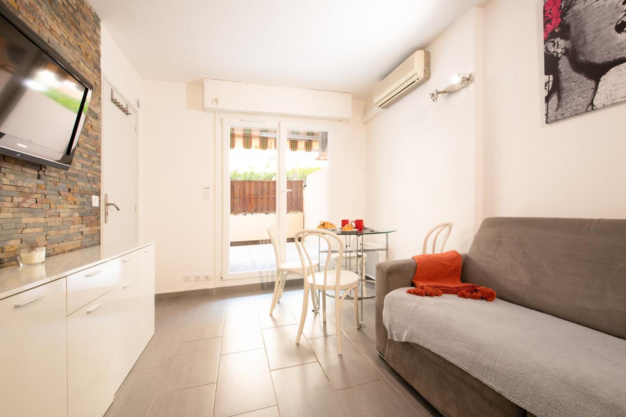 Le Victoria, Centre Ville , Plage Et Parking Gratuit Sainte-Maxime Exterior foto